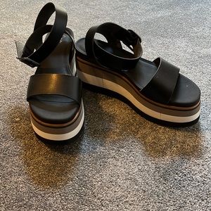 Black and White Wedges